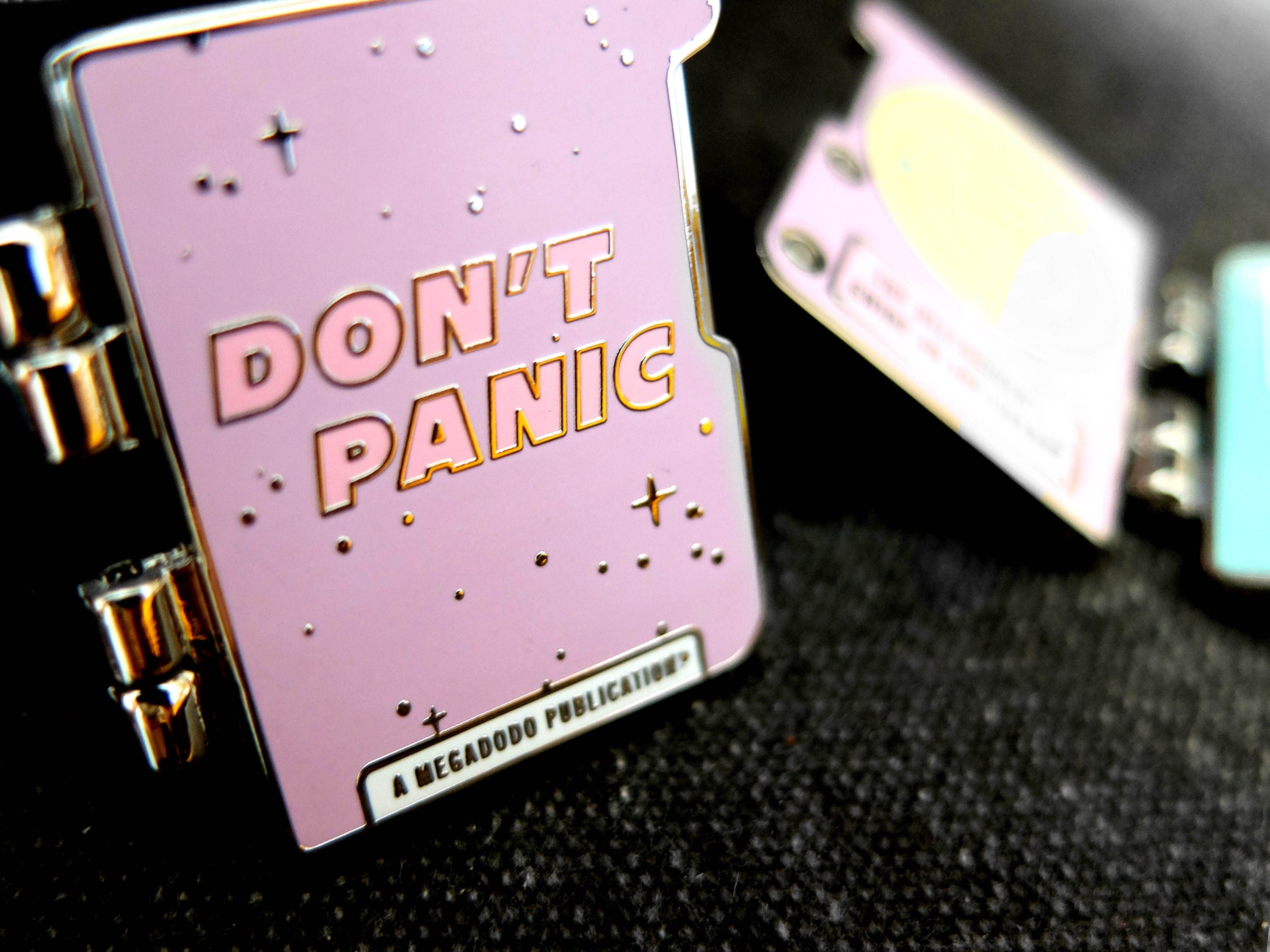 Hinged Hitchhiker's Guide Enamel Pin - HHGTTG Don't Panic Lapel Pin / Badge - Space Kawaii Pastel Pin