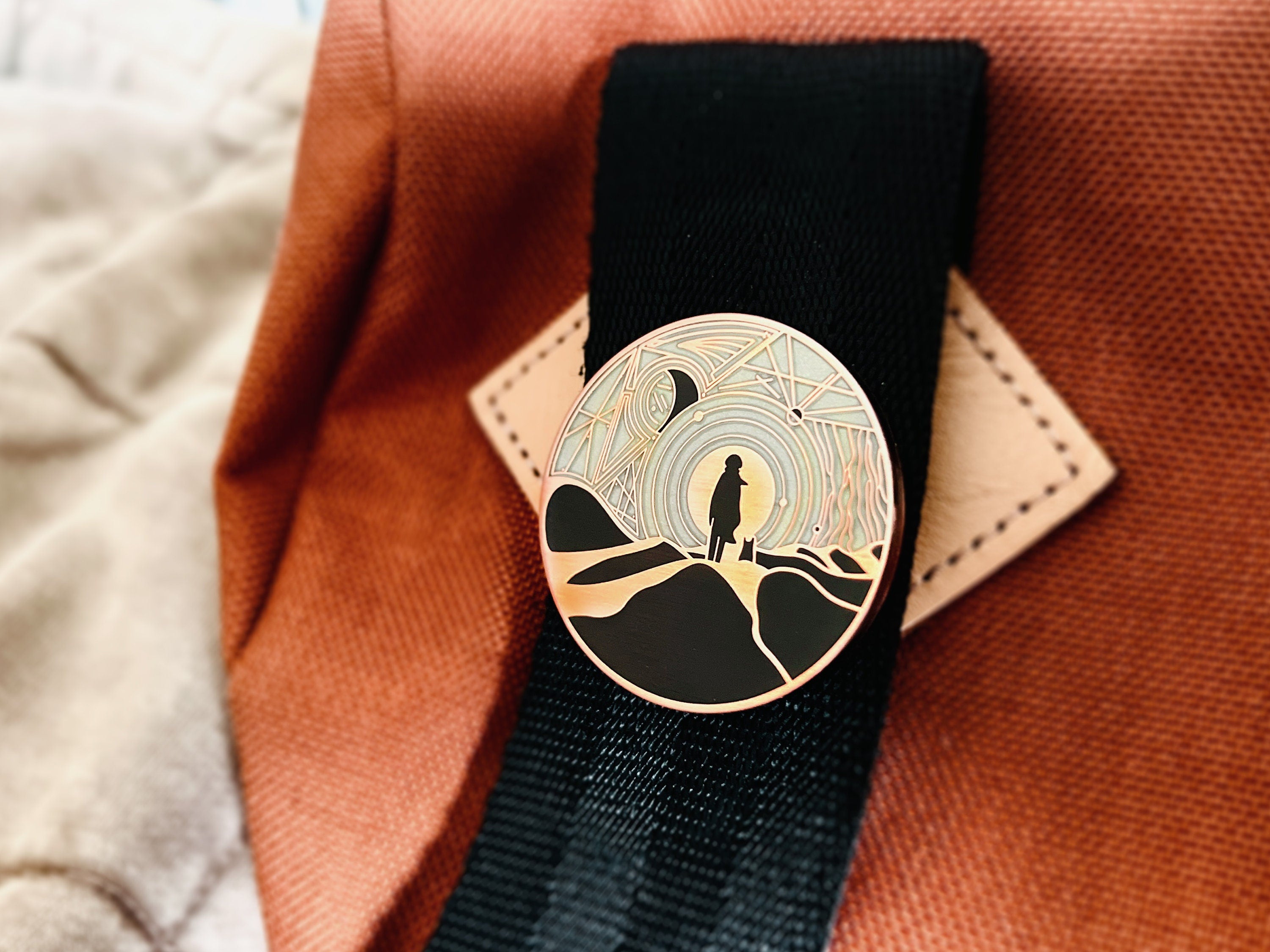 Child of the Dunes Copper Enamel Pin - Sci-Fi Dystopian Desert Lapel / Brooch Pin - Ancient Relic Badge - Void to Light